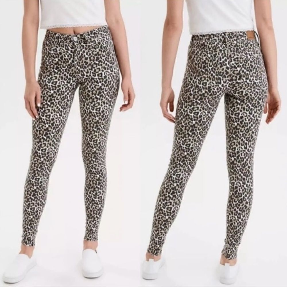 American Eagle stretch high-rise Jeggings in Cheetah / Leopard print size 0 Reg
